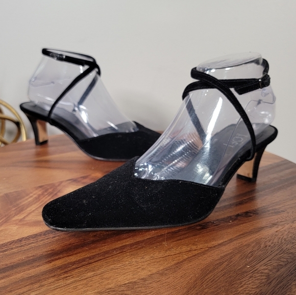 Ann Taylor Loft Black Heels Women's Size 7 Wrap Around Ankle Strap Kitten Heel - Picture 7 of 13